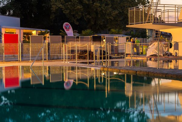 Naturerlebnisbad Göttingen-Weende: Architekturaufnahmen zur blauen Stunde