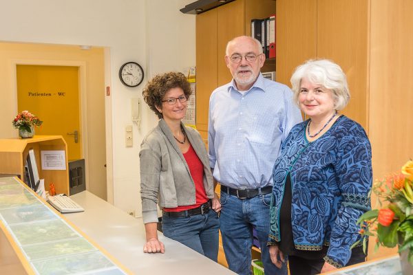 Gemeinschaftspraxis Waake - Fotos von Mitarbeitern, Räumen und Behandlungen