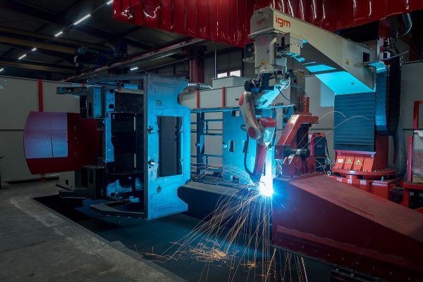 Roboter-SChweißen von Großbauteilen, Brandt-Metall, Uslar