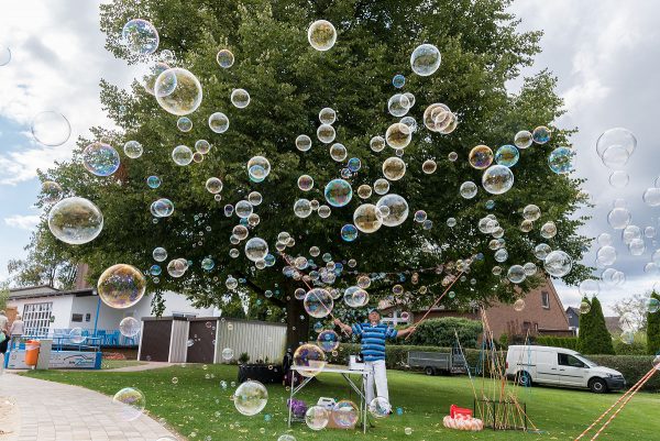 Seifenblasen, Eröffnungsfeier Naturerlebnisbad