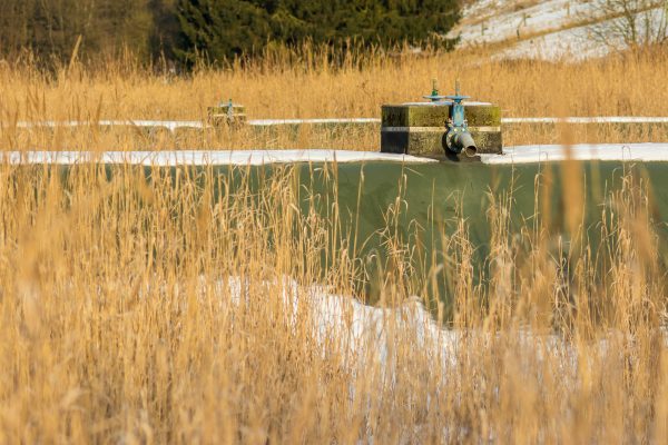 Klärschlammvererdungsanlage im Winter