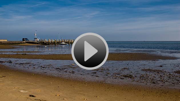 Video Starten: auflaufende Flut im Hafen von Steenodde, Amrum
